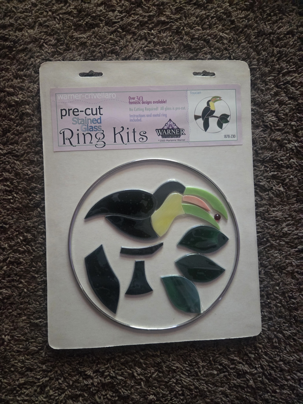 Pre-Cut Stained Glass Ring Kit - Toucan Design in Green and Yellow